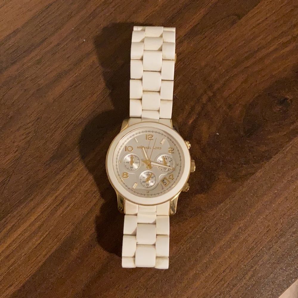 Michael Kors white and gold woman’s watch